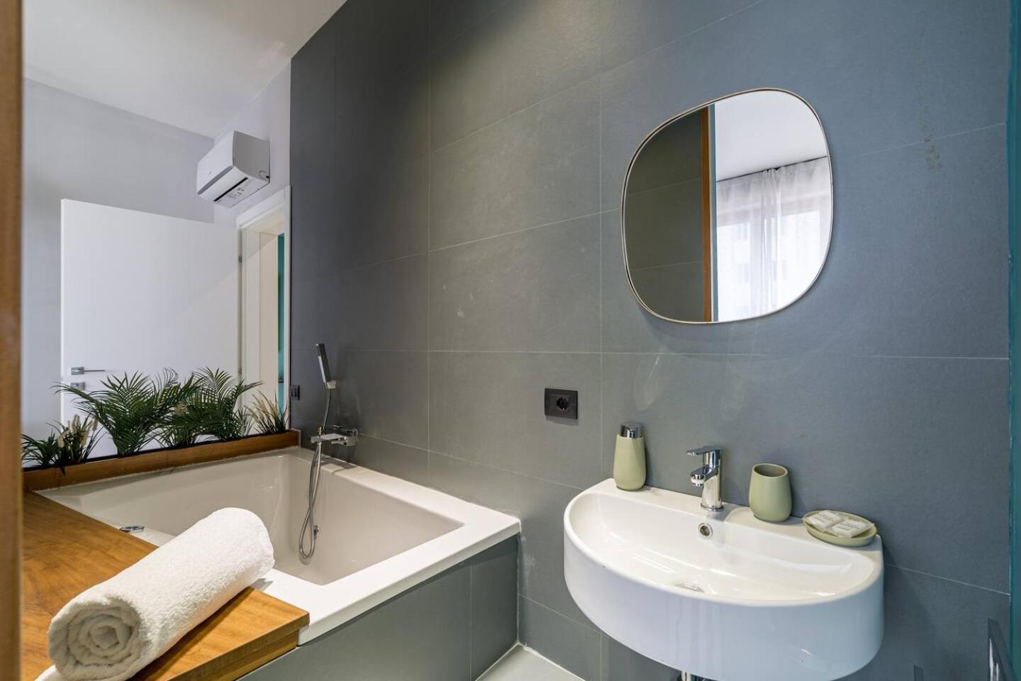 The Bright Apartment *